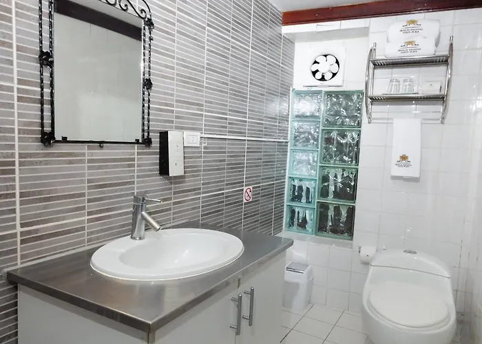 Hacienda Plaza 3*