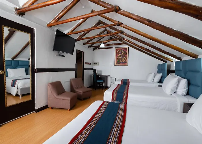 Hacienda Plaza Hotel 3*