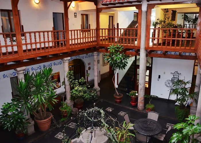 Hacienda Plaza