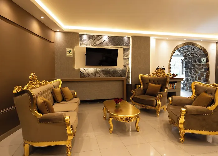 Hacienda Plaza Hotel 3*